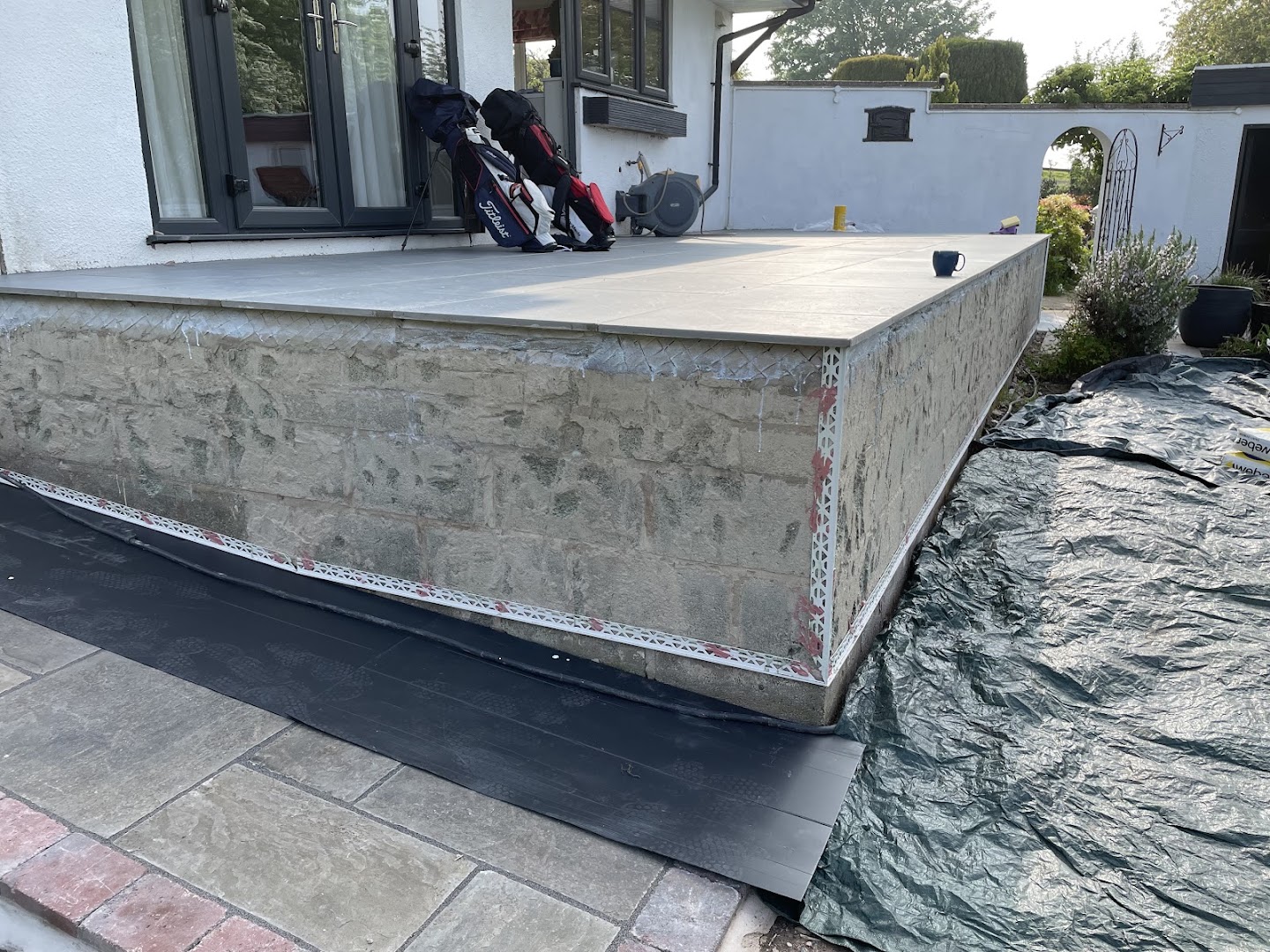 L Metcalf plastering — Photos 14