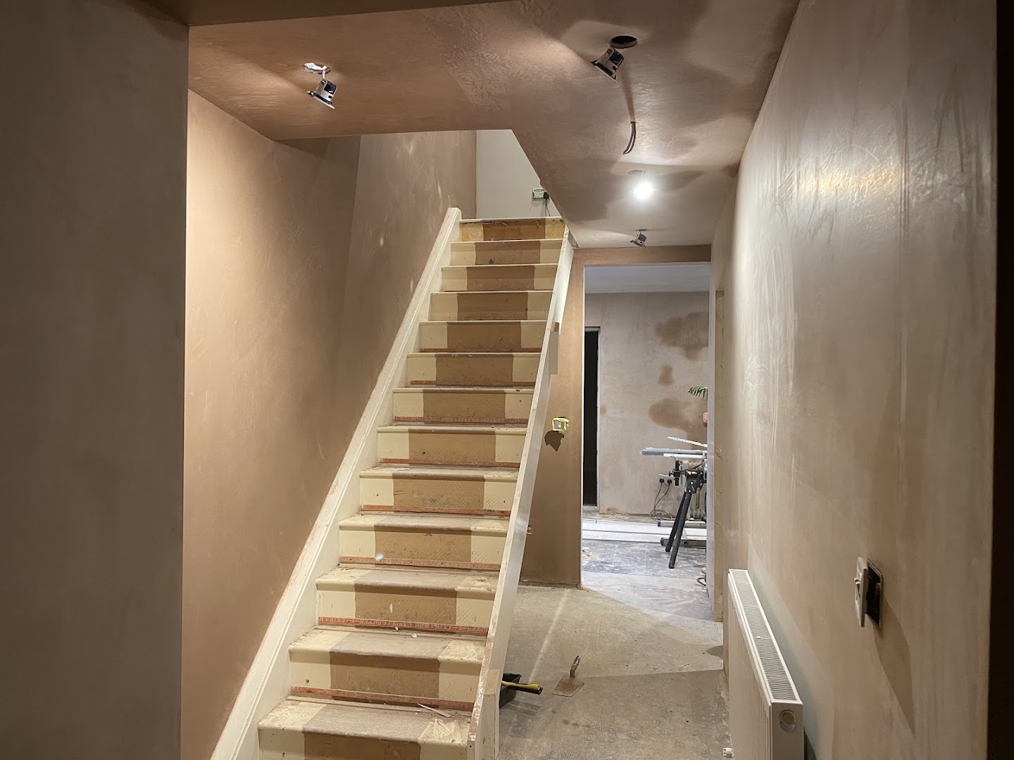 L Metcalf plastering — Photos 7